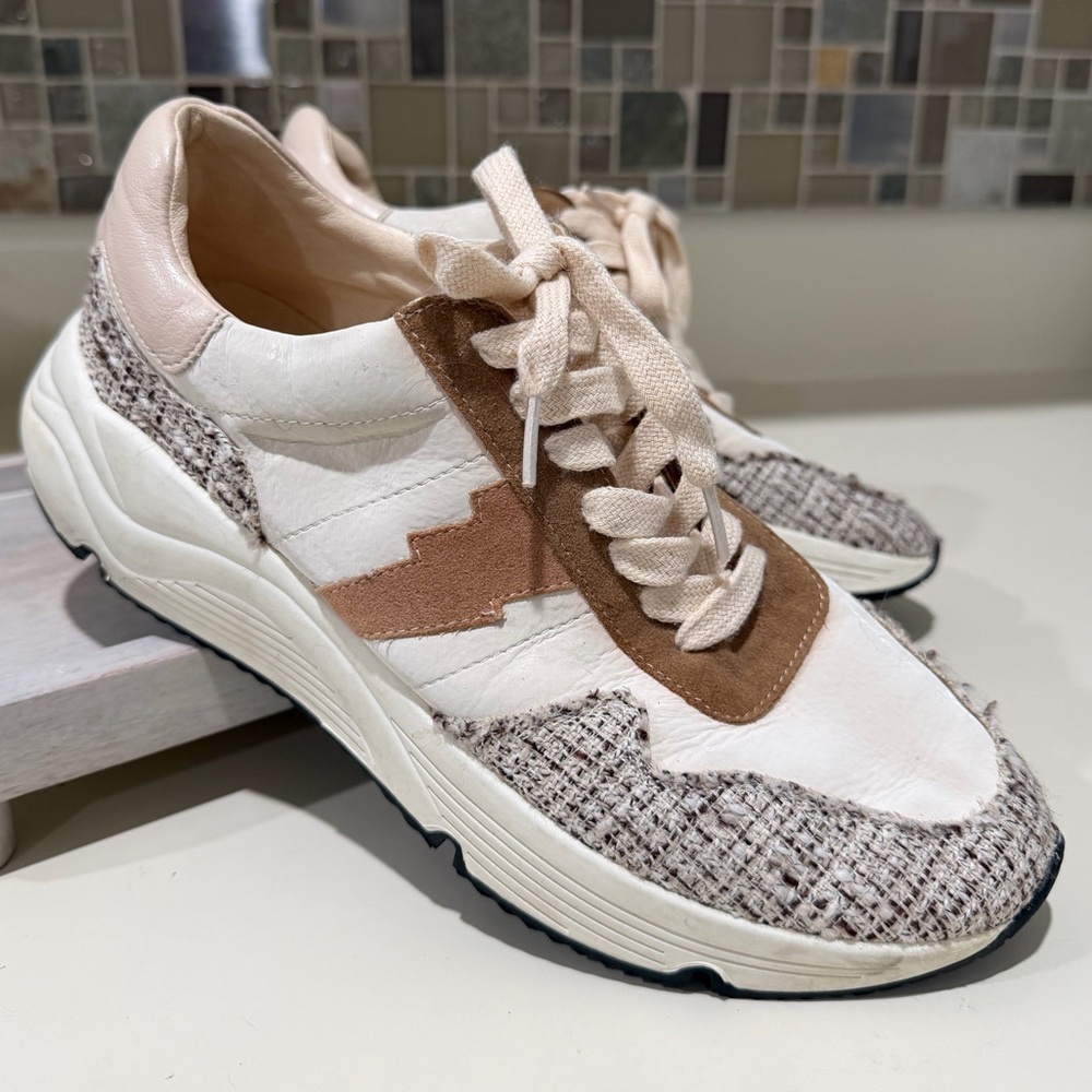 Oasis Society Size9 Women's Sneakers